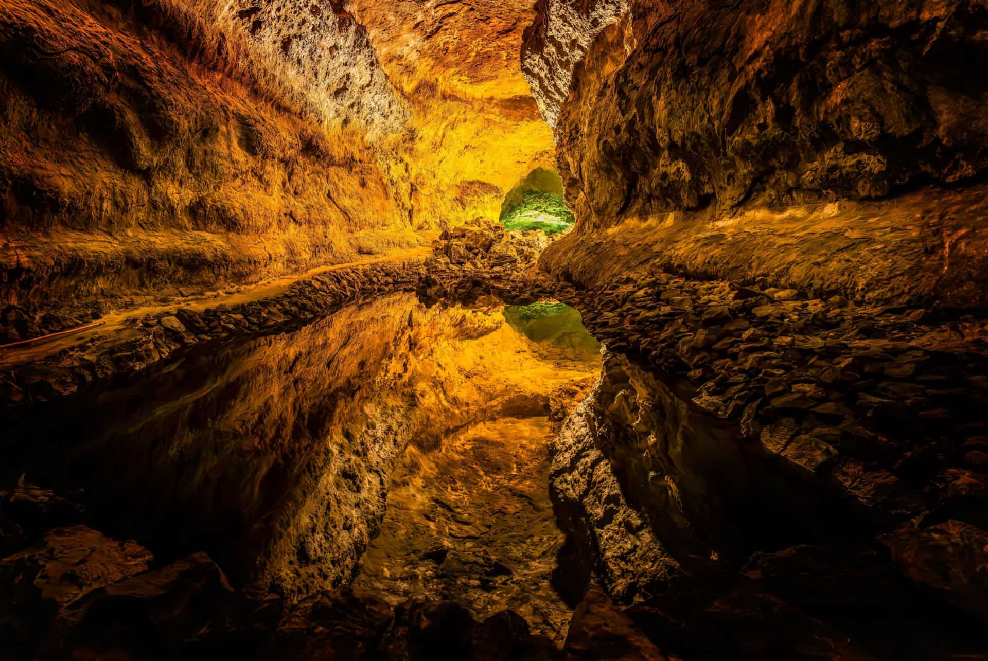 cueva de los verdes