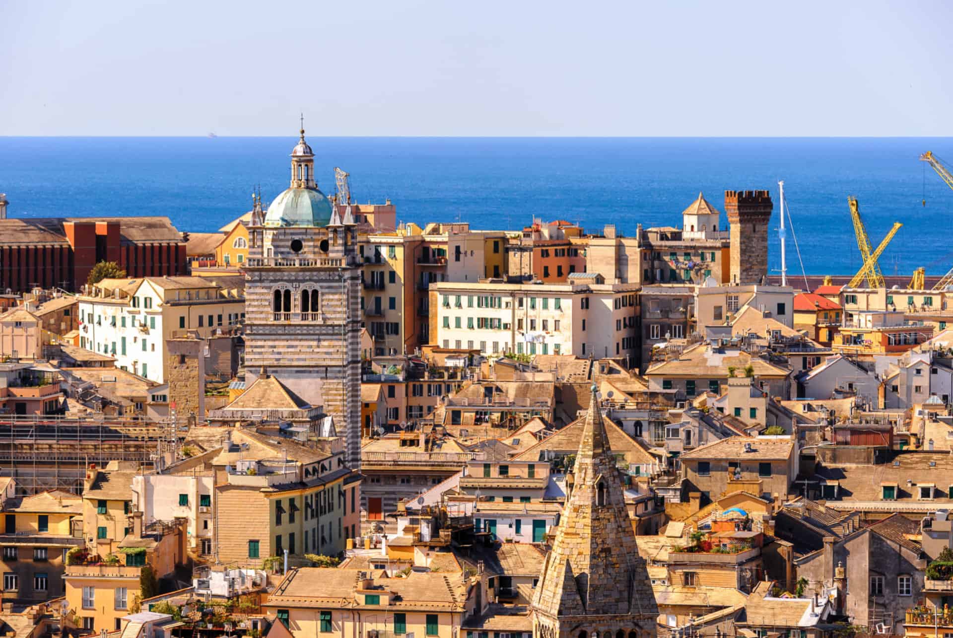 dormir a genes en italie