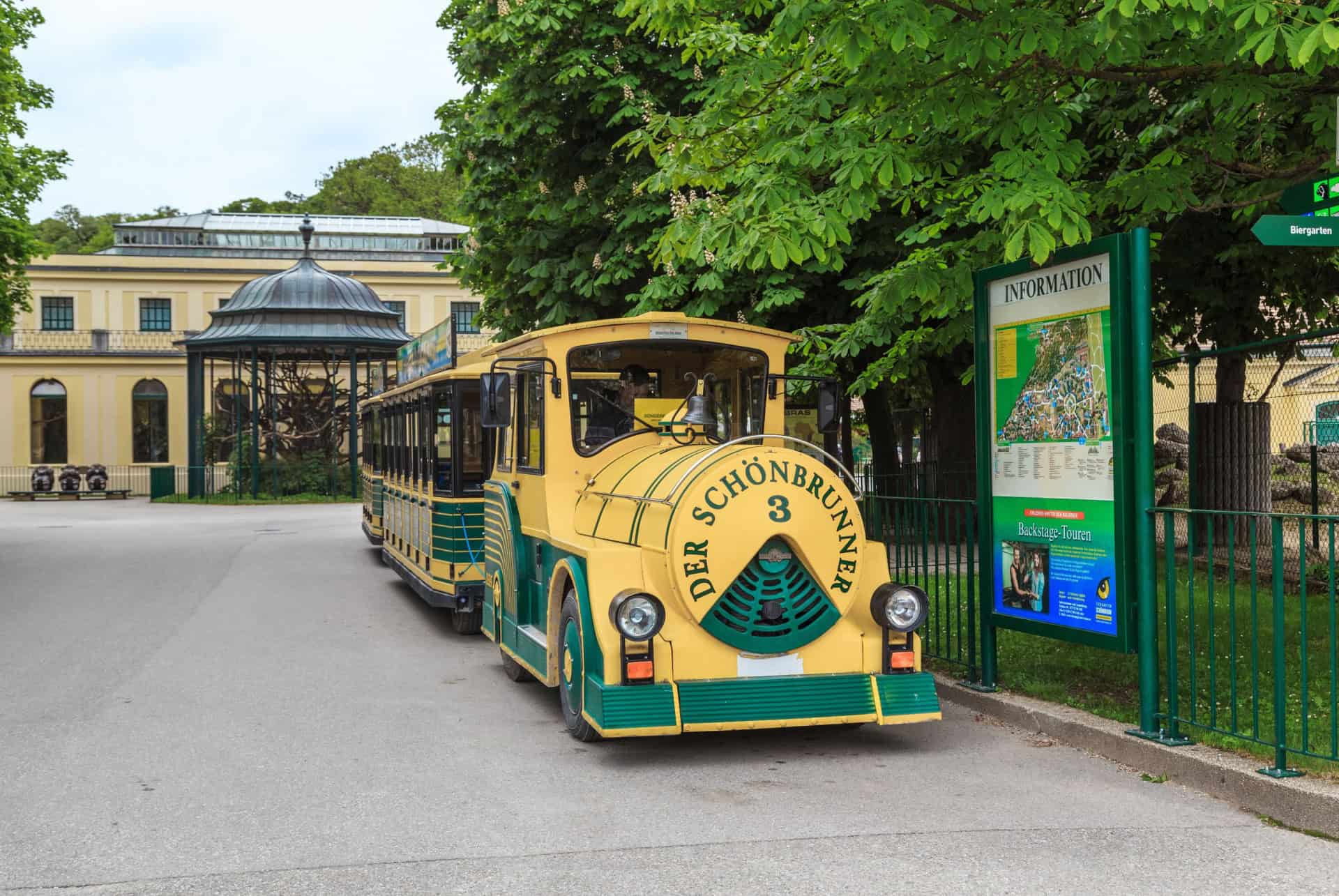 train schonbrunner