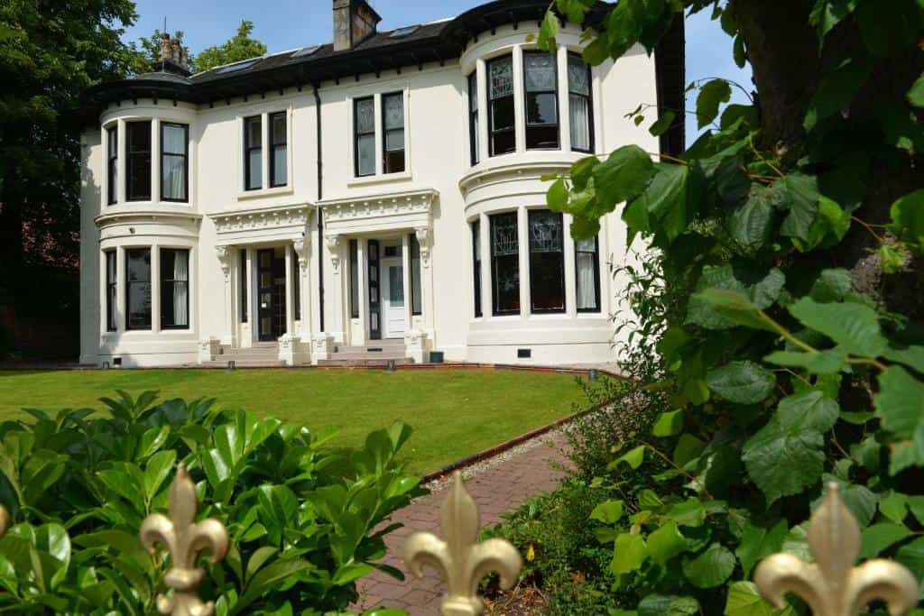 number 10 hotel glasgow