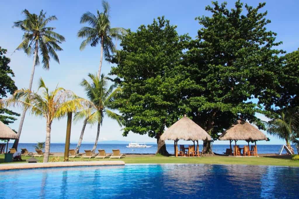 pura vida beach dive resort dormir philippines