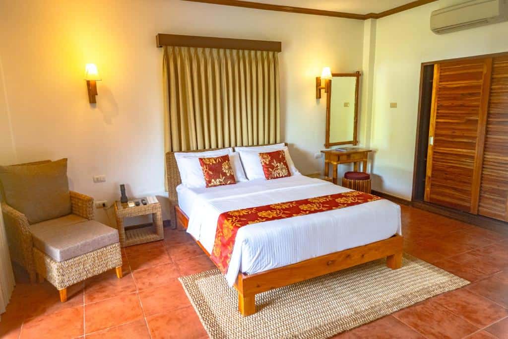 pura vida beach dive resort