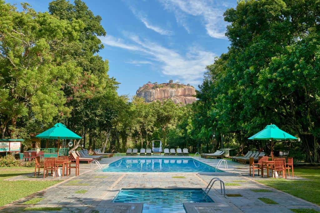 hotel sigiriya