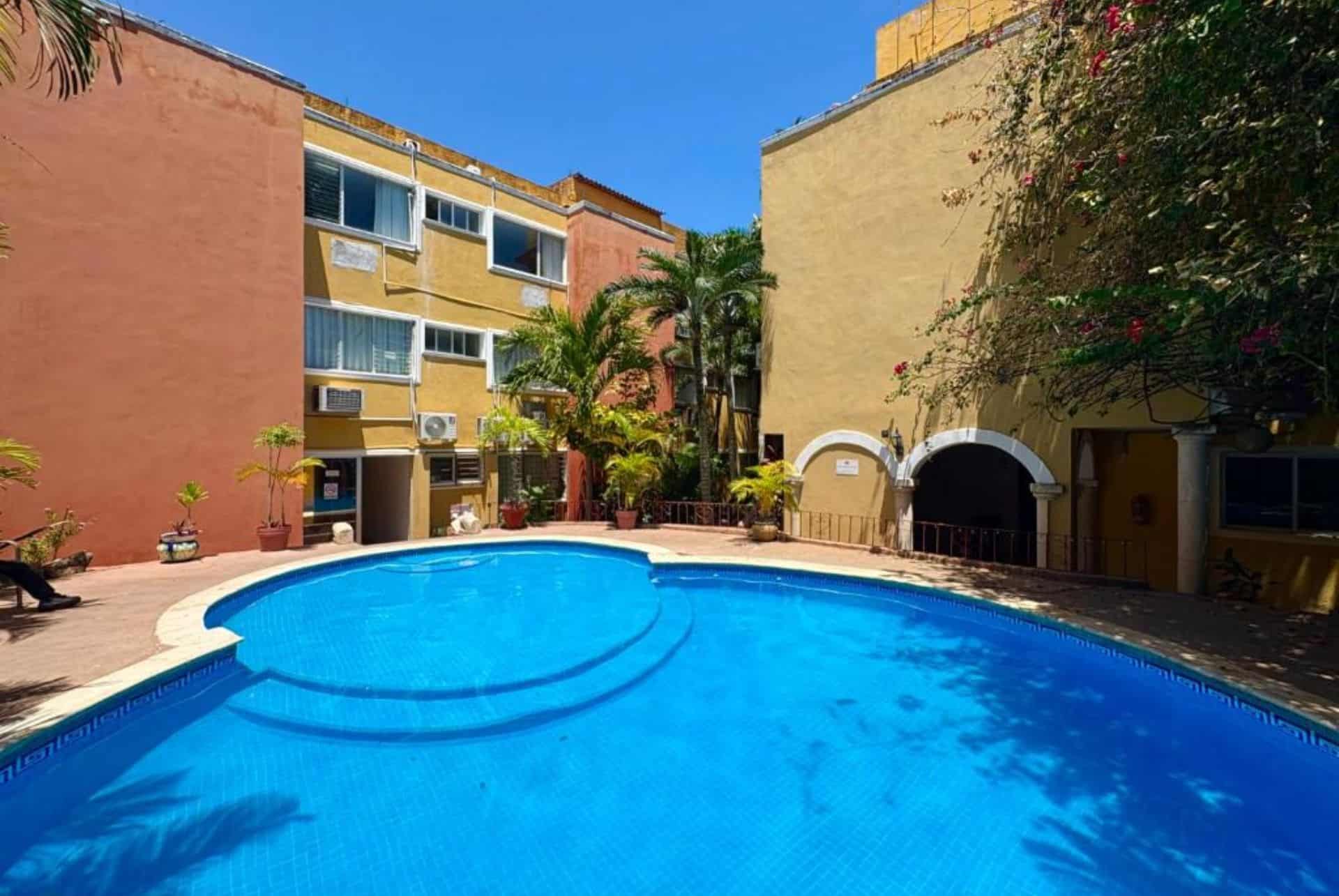 suites cancun center piscine