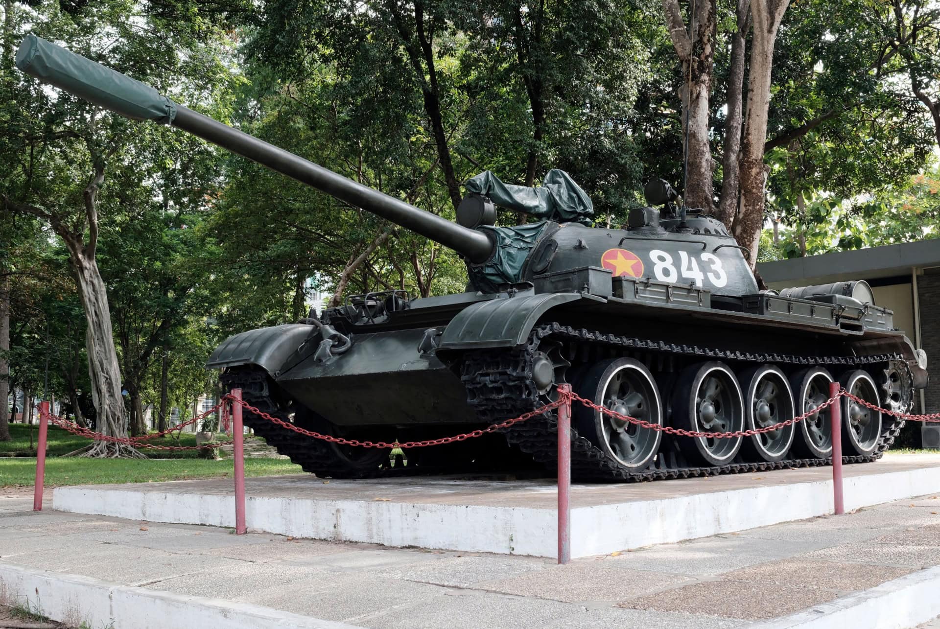 Visite du musée des vestiges de la guerre et du palais de l'Indépendance