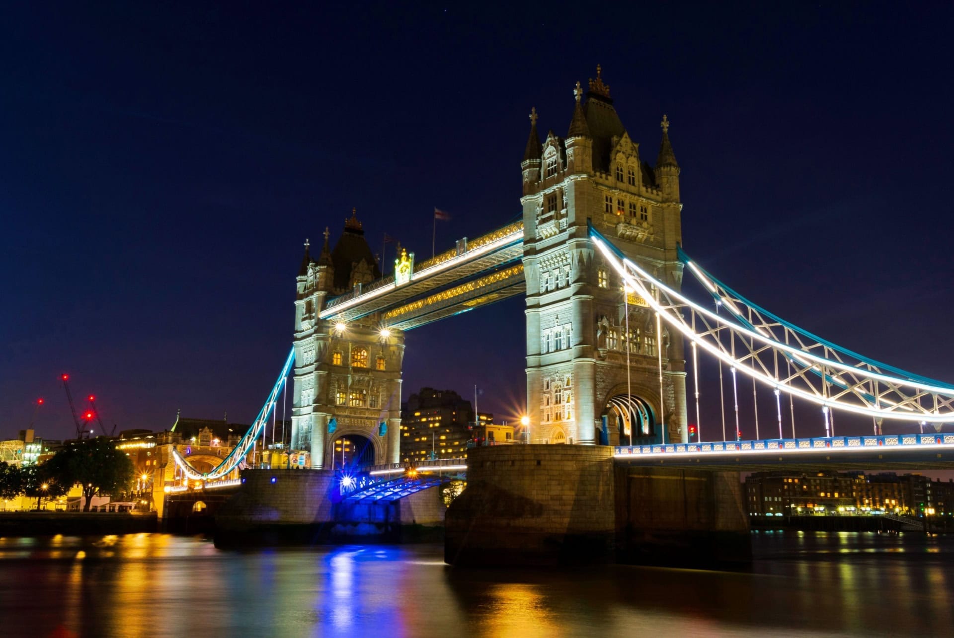 tower bridge nuit