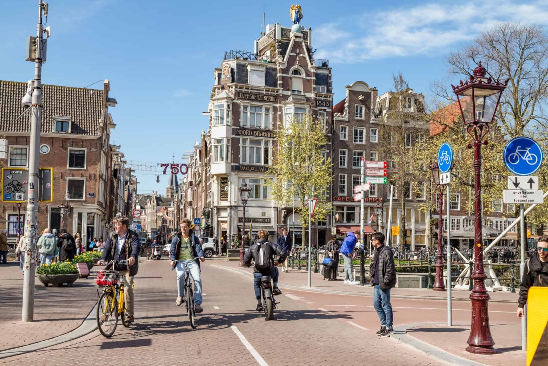 visiter amsterdam a velo