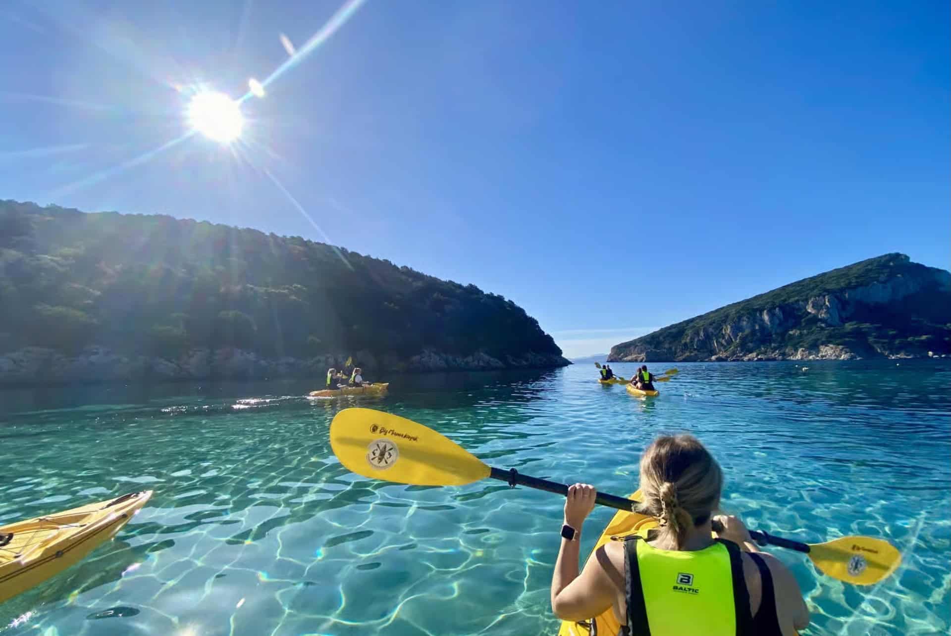 Visite en petit groupe en kayak Golfo Aranci