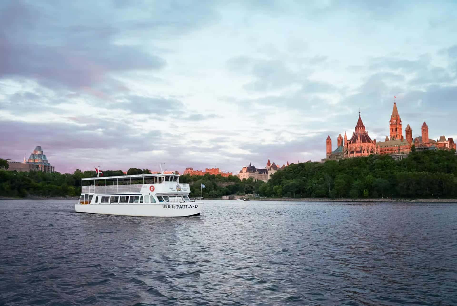 Croisière touristique sur la rivière d'Ottawa