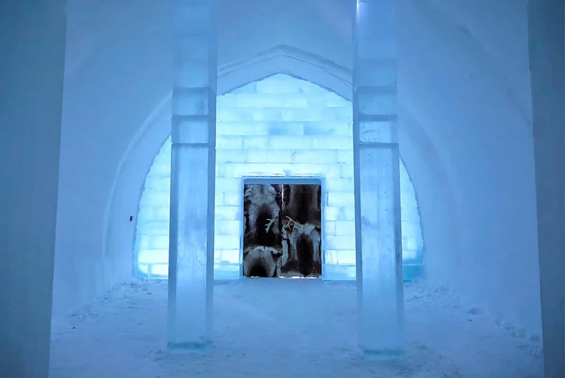Visite de l'Icehotel et du village de Jukkasjärvi