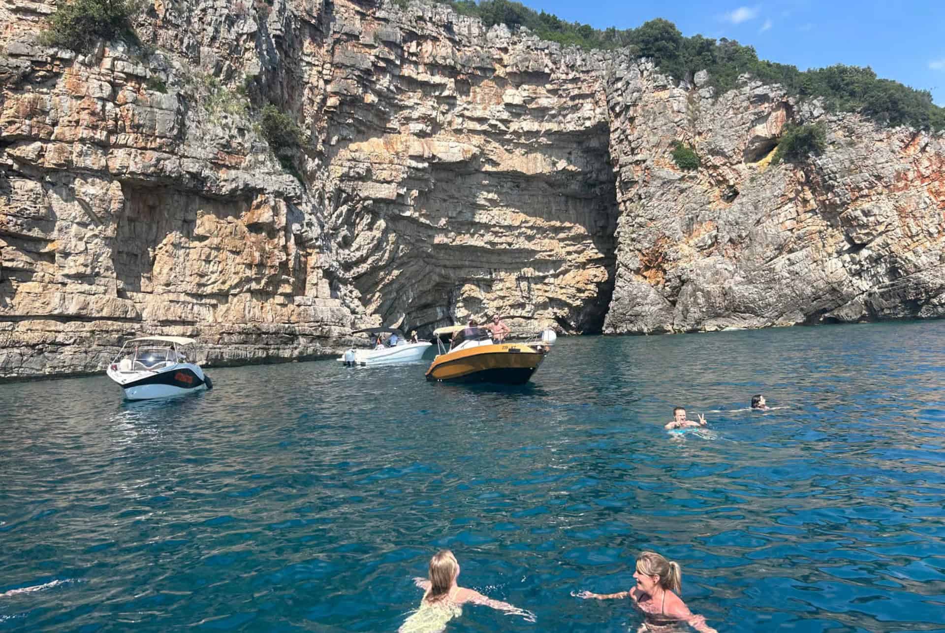Visite de la grotte bleue au départ de Budva