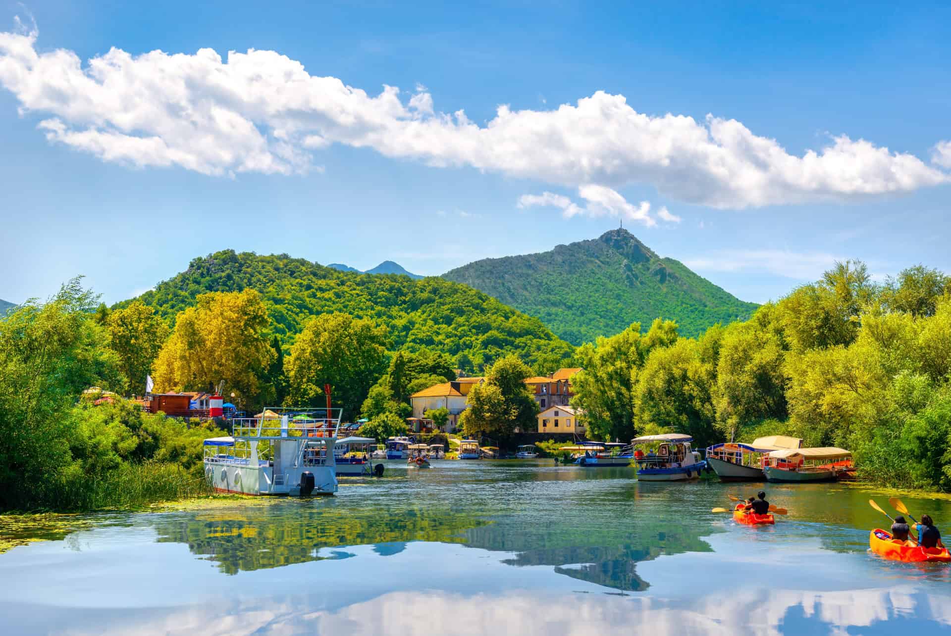 lac skadar montenegro