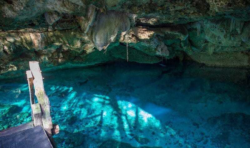 Une eau cristalline au Cenote Dos Ojos