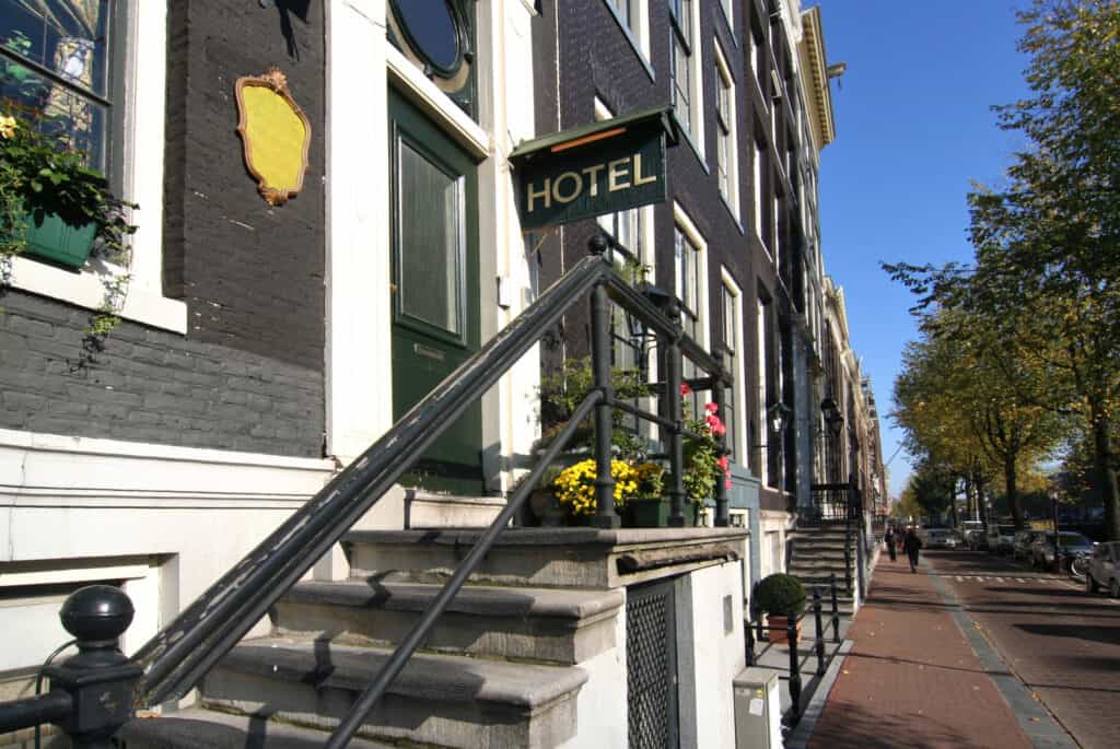 hotel canal amsterdam
