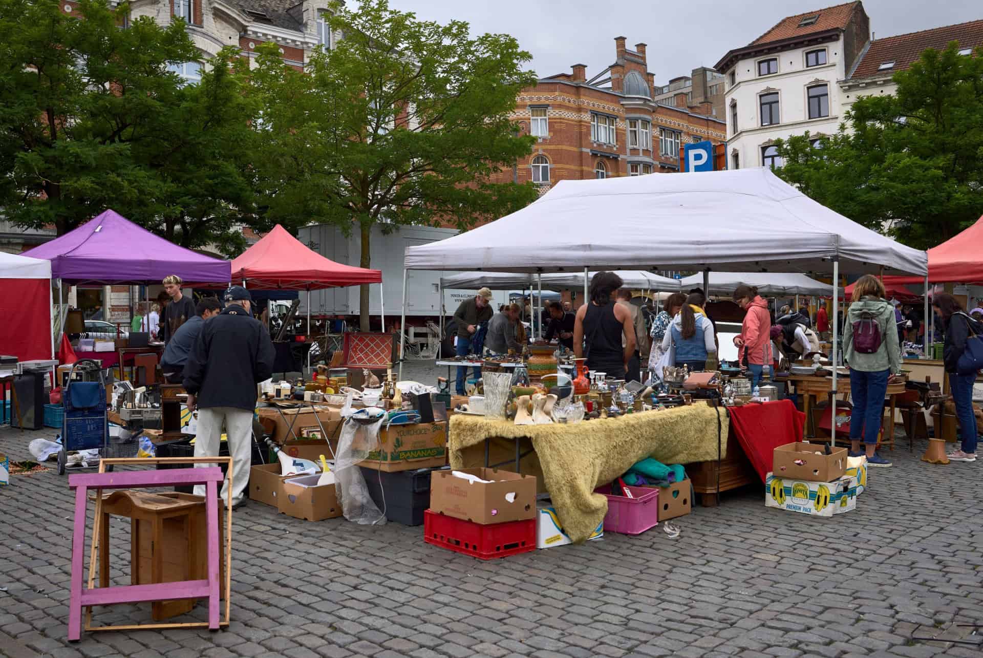 marche aux puces les marolles