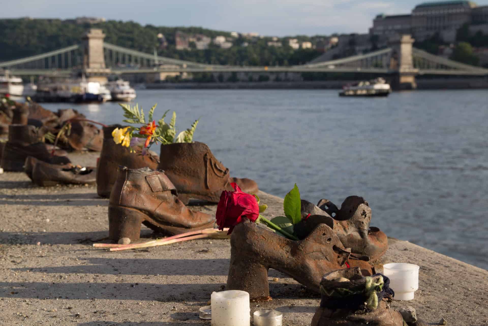 memorial des chaussures du danube à budapest