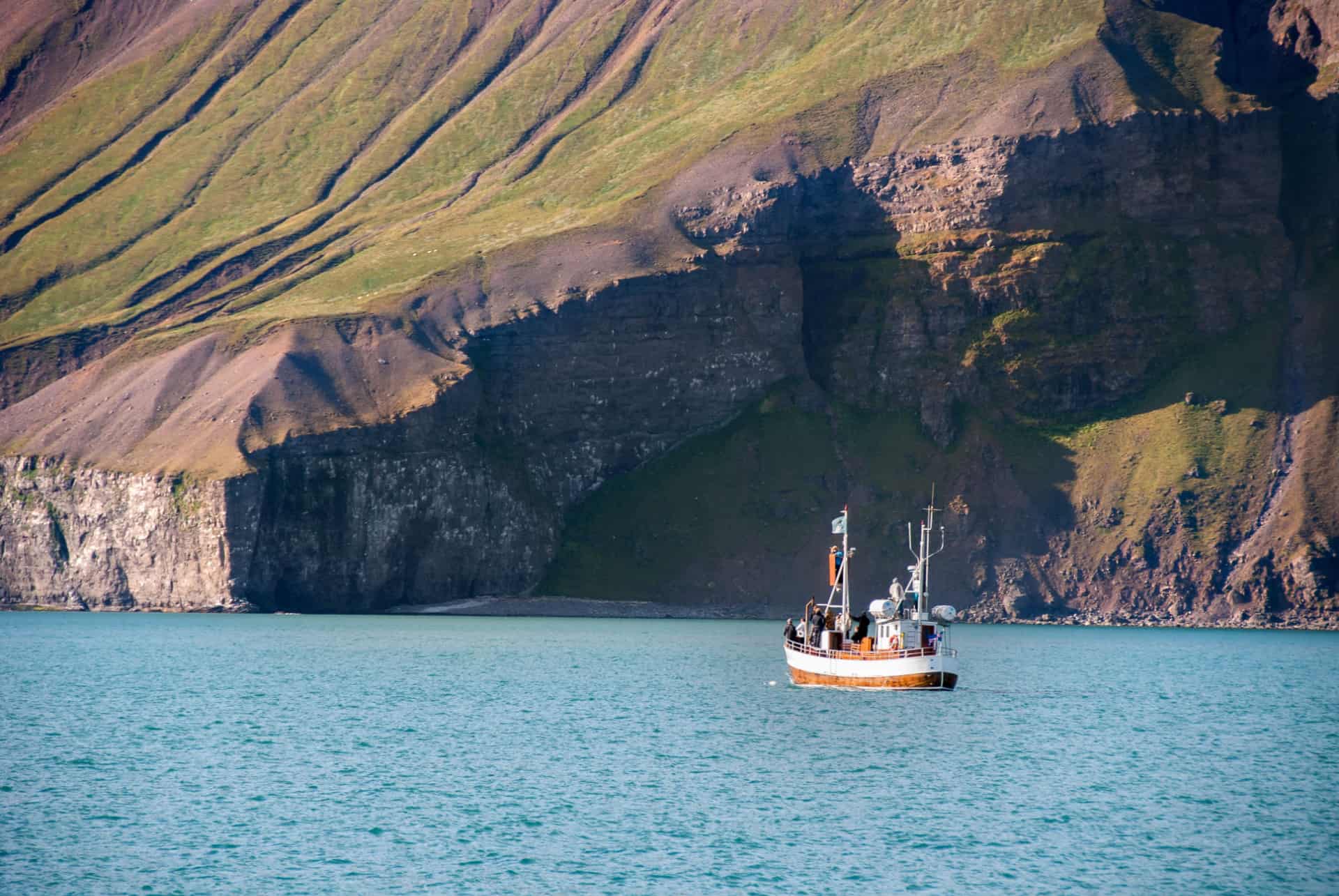 ou dormir a husavik bateau