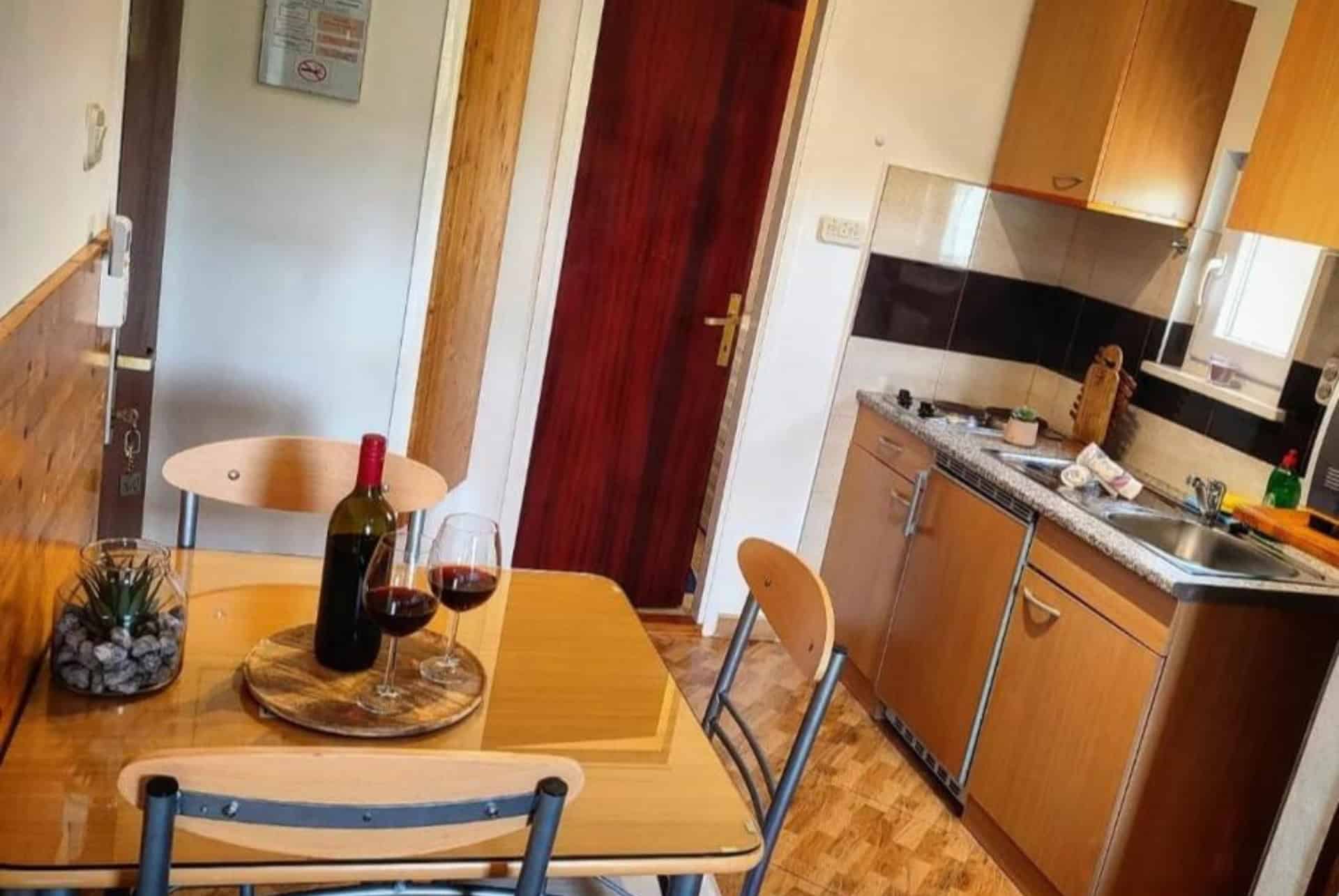 studio manora sucuraj hvar