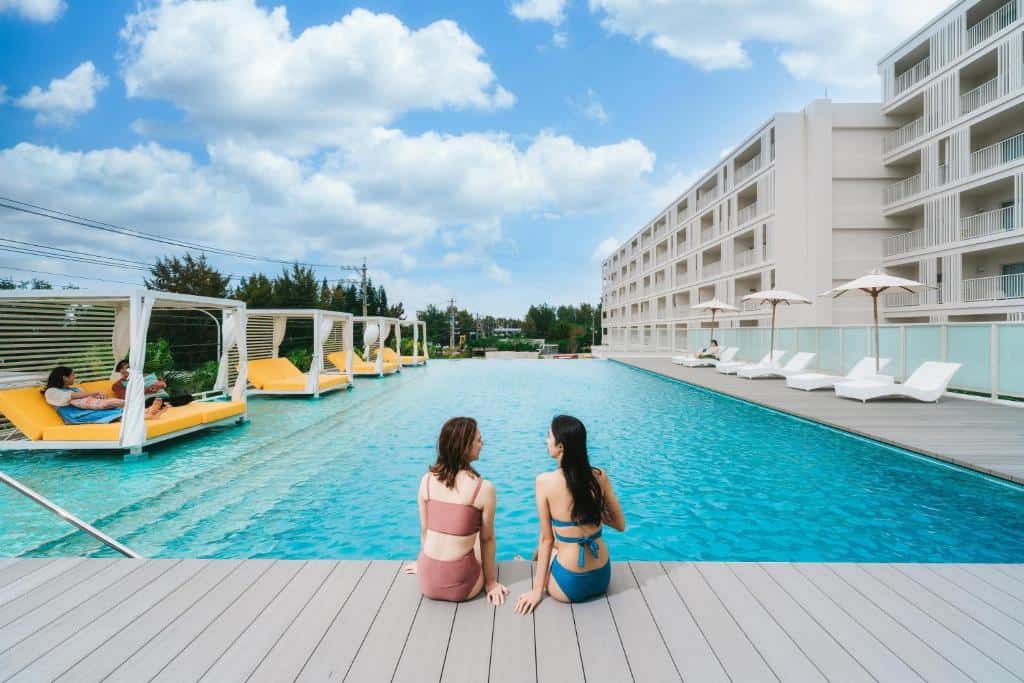 beb5 okinawa seragaki by hoshino resorts piscine