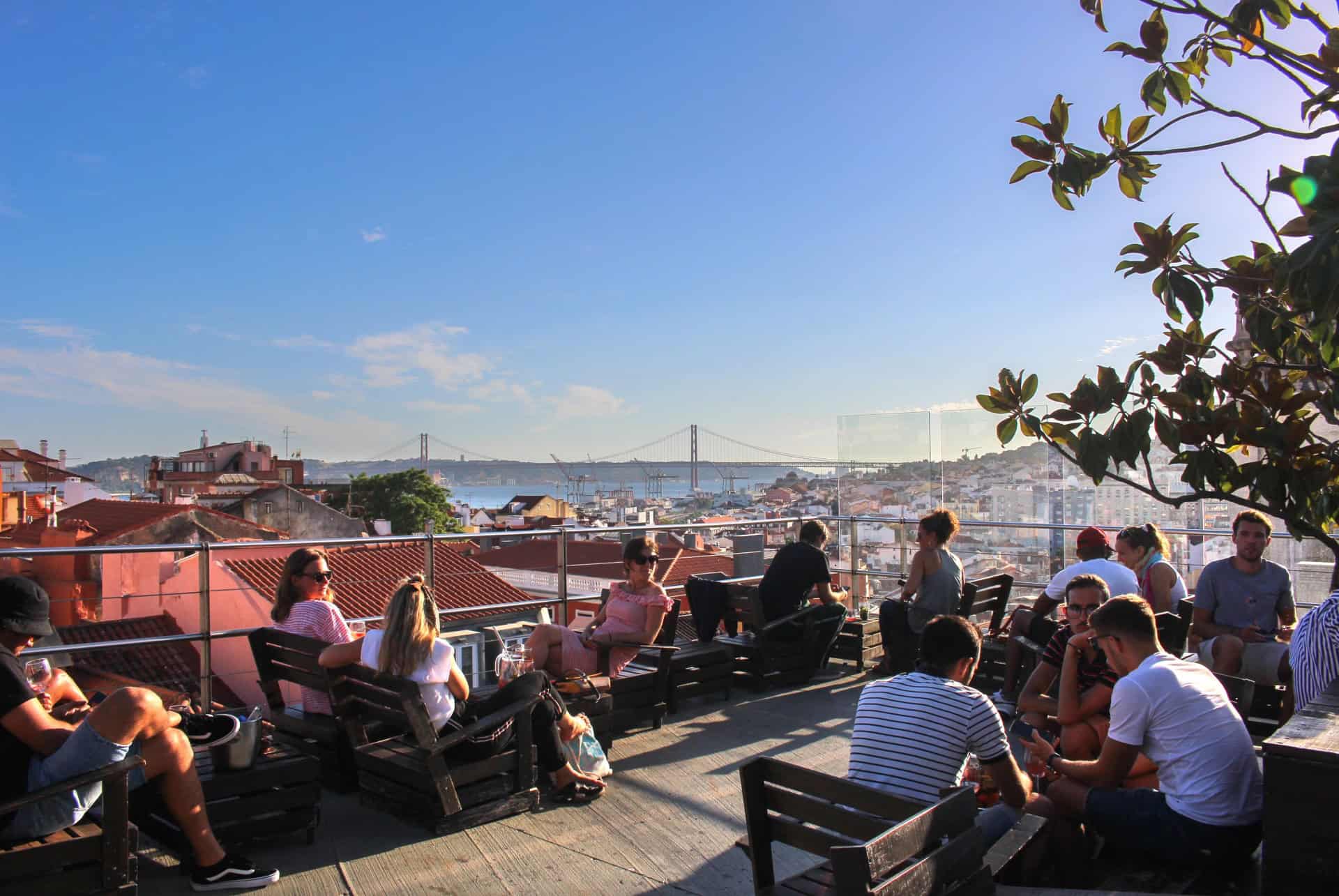 bar rooftop lisbonne