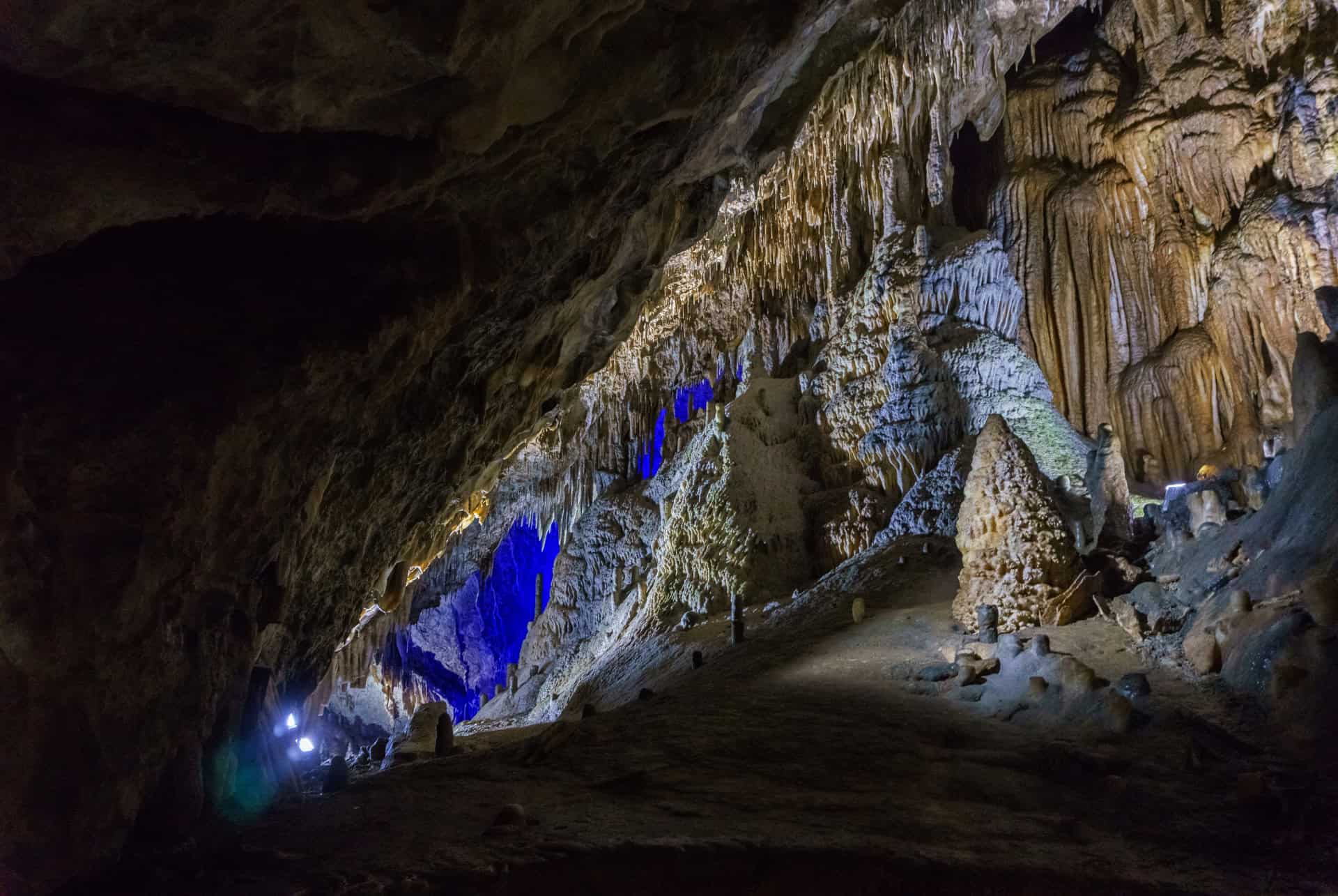 domaine des grottes de han