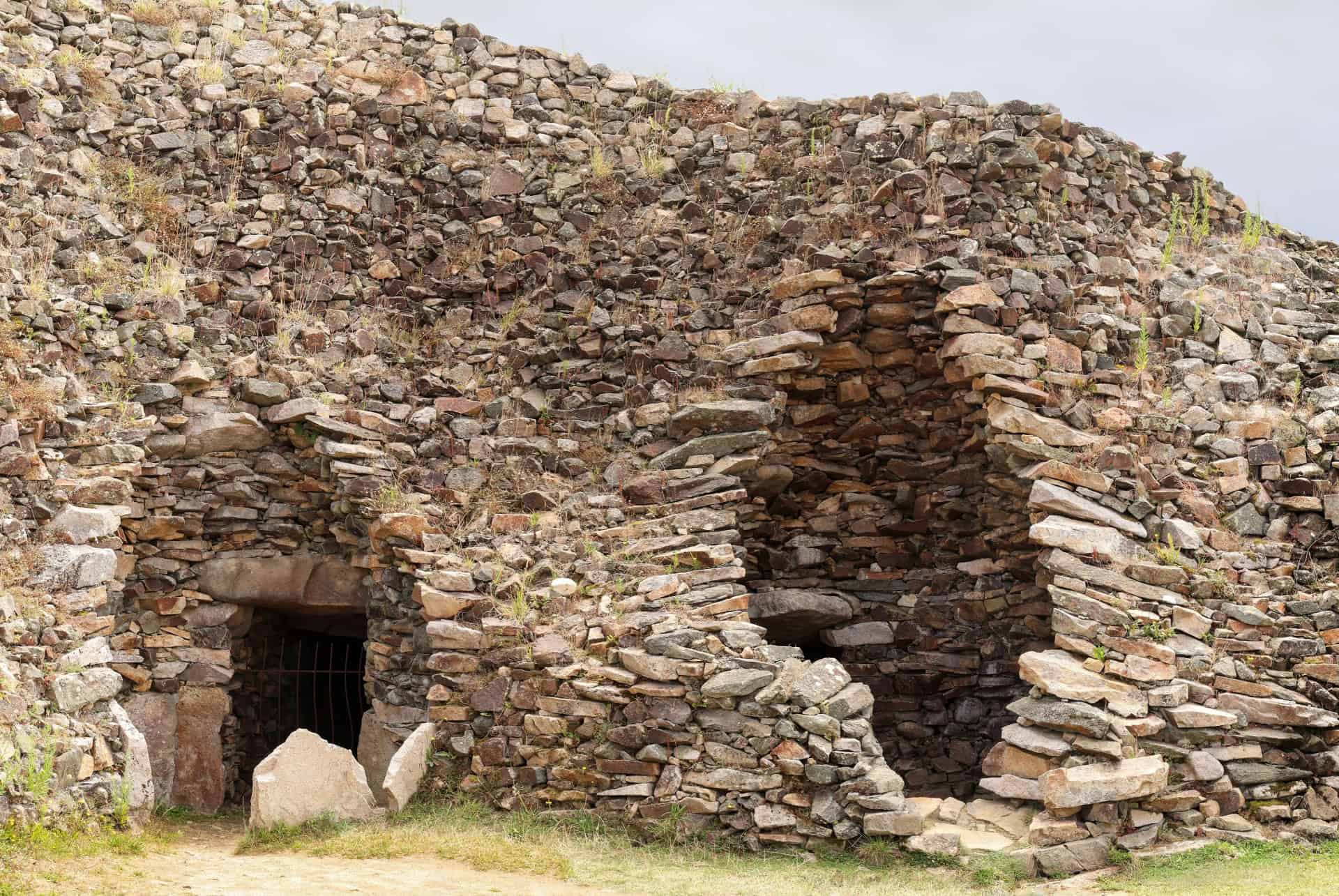 cairn de barnenez bretagne