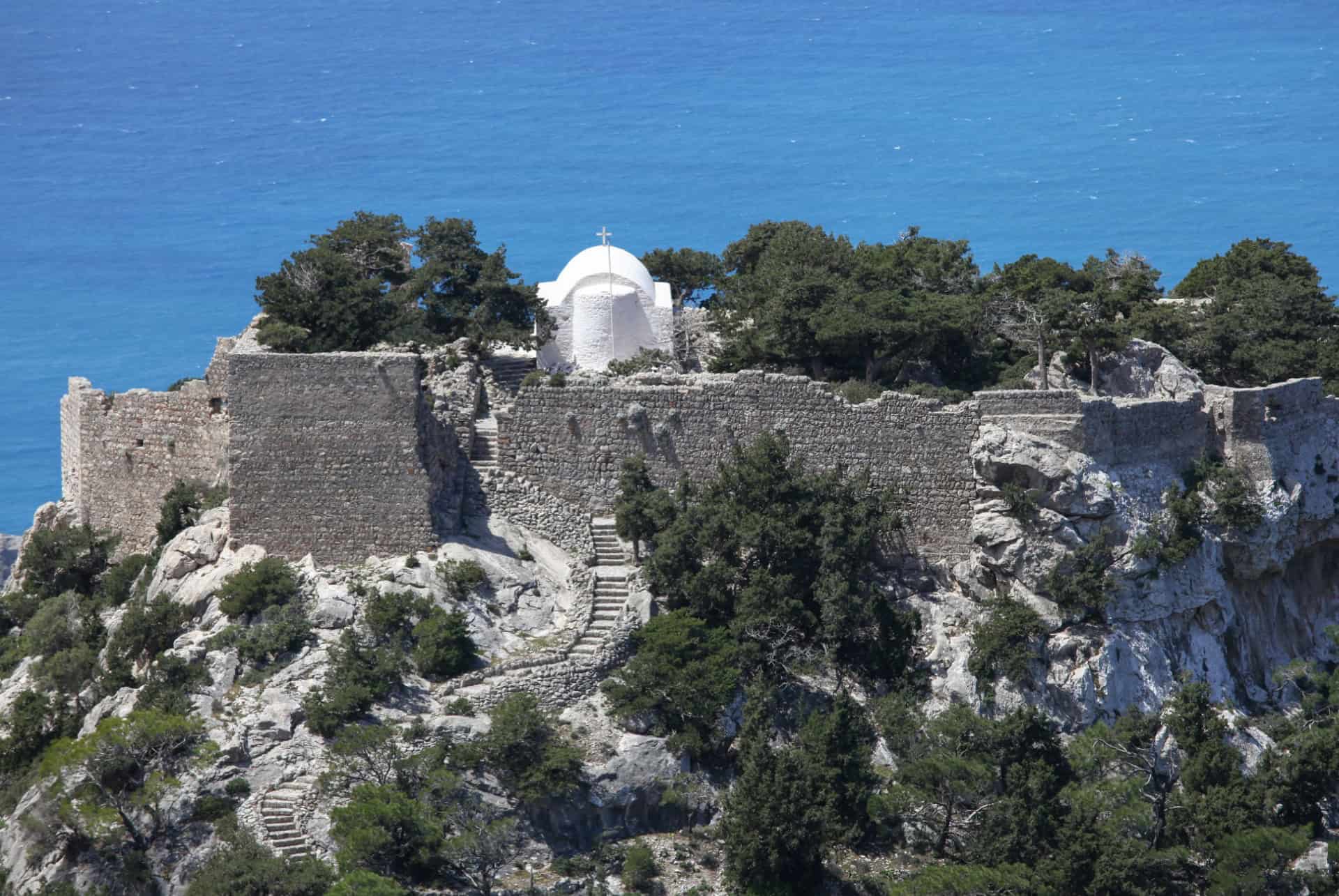 chateau de monolithos