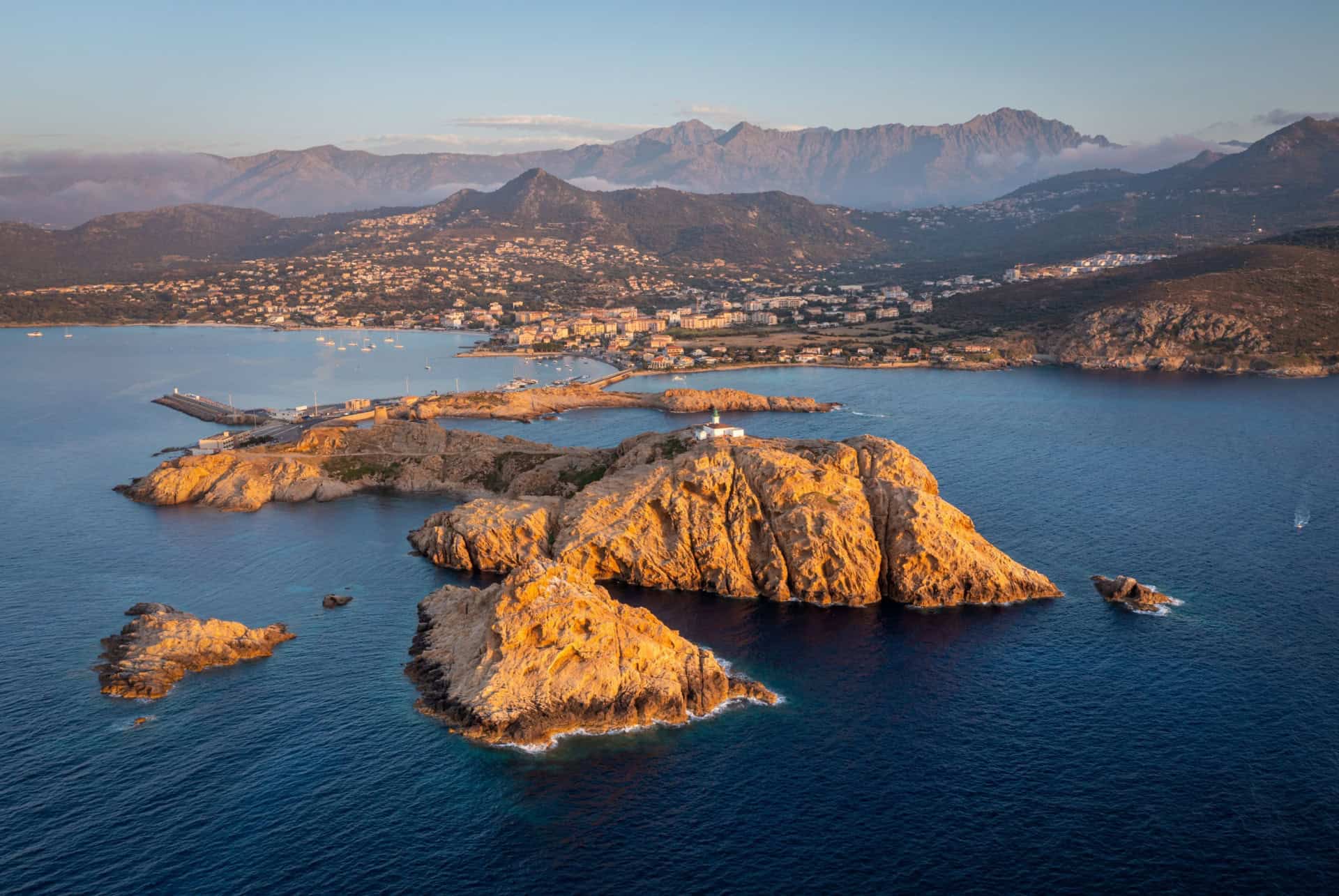 ile rousse road trip en corse