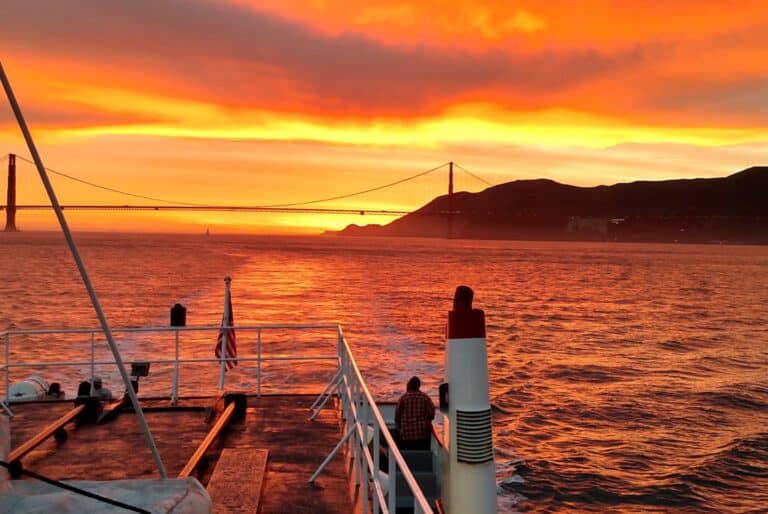 Croisière au coucher du soleil