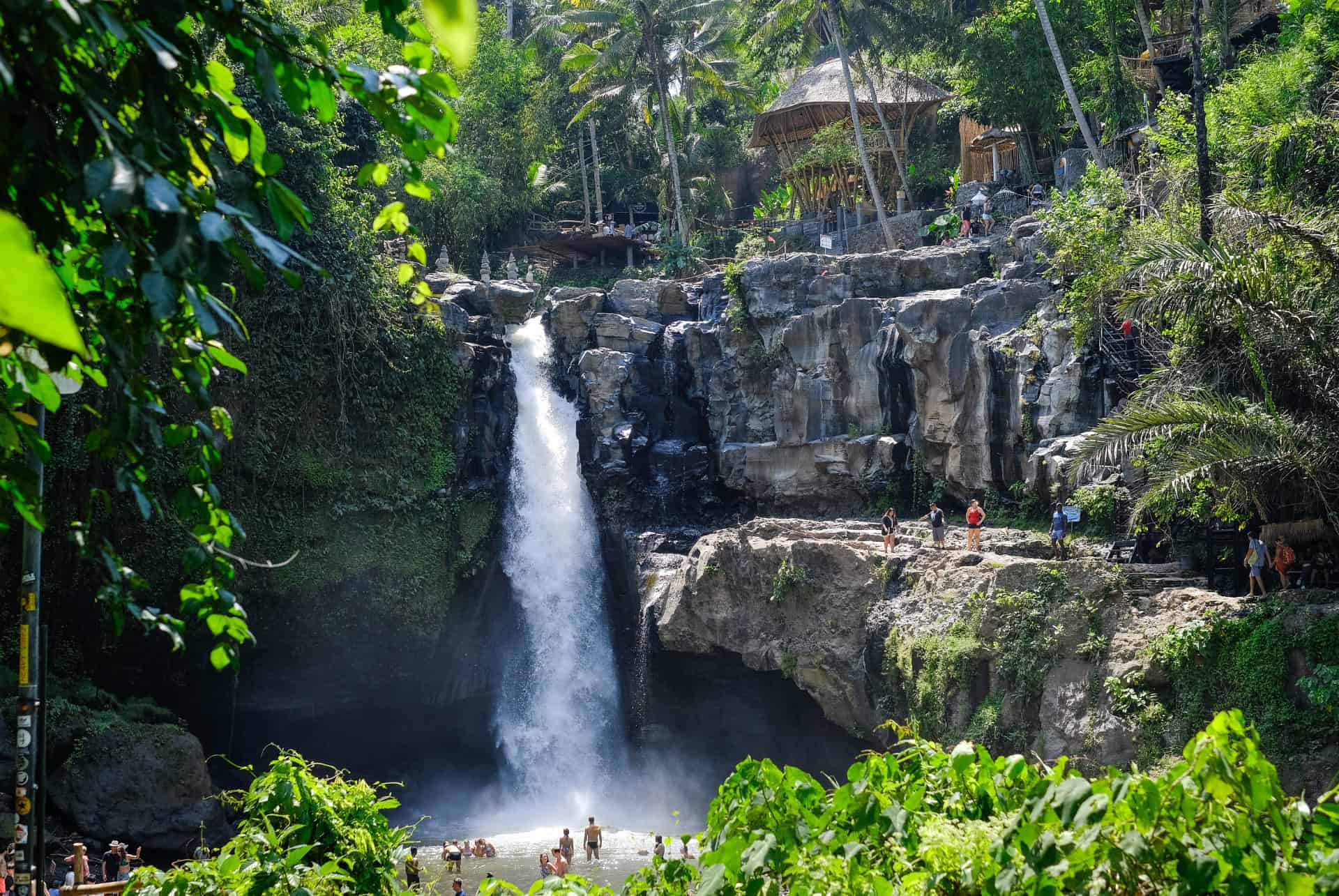 cascades de tegenungan