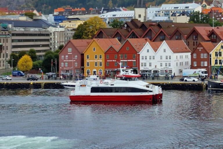 Croisière touristique des sites historiques