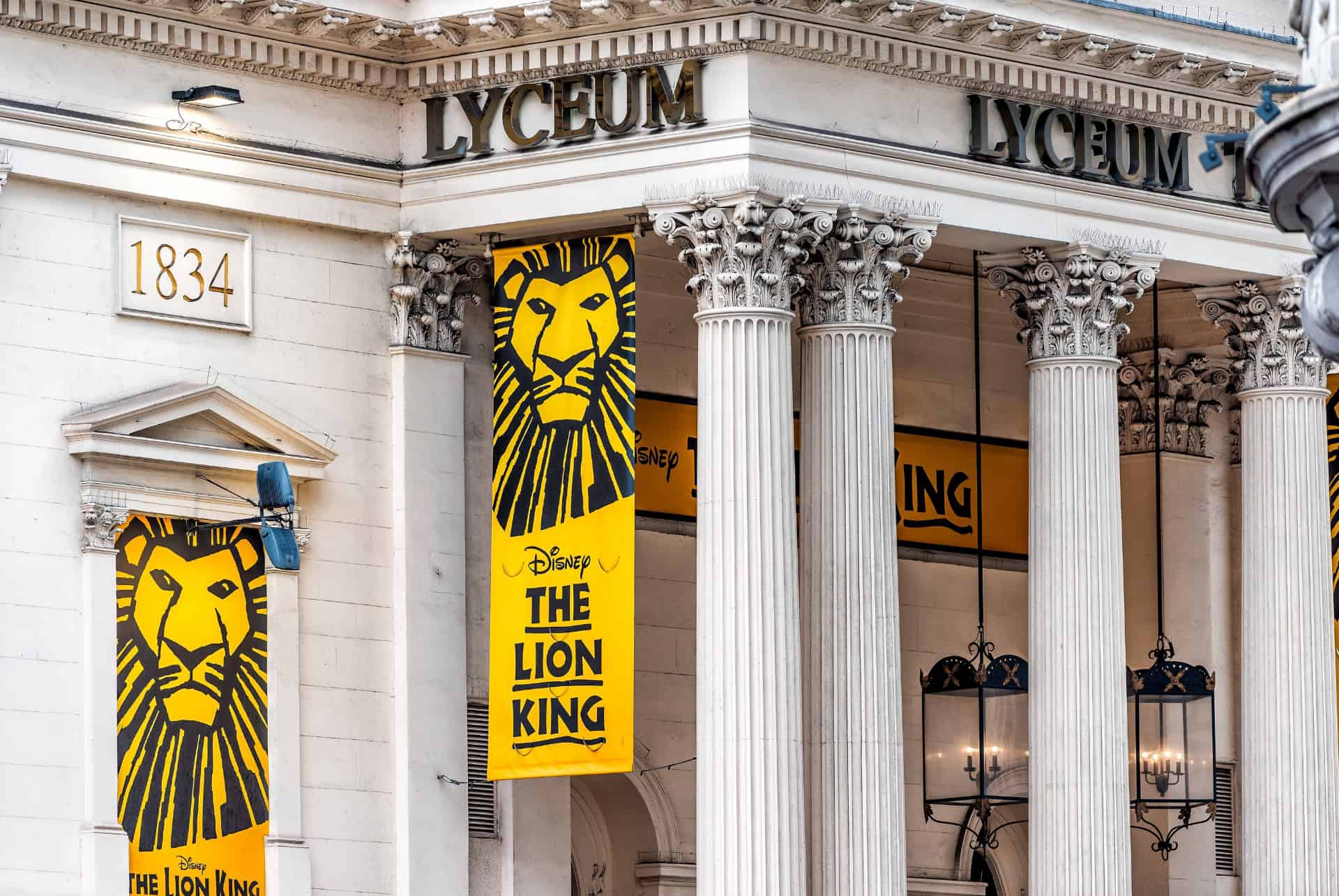 le roi lion dans le west end a londres