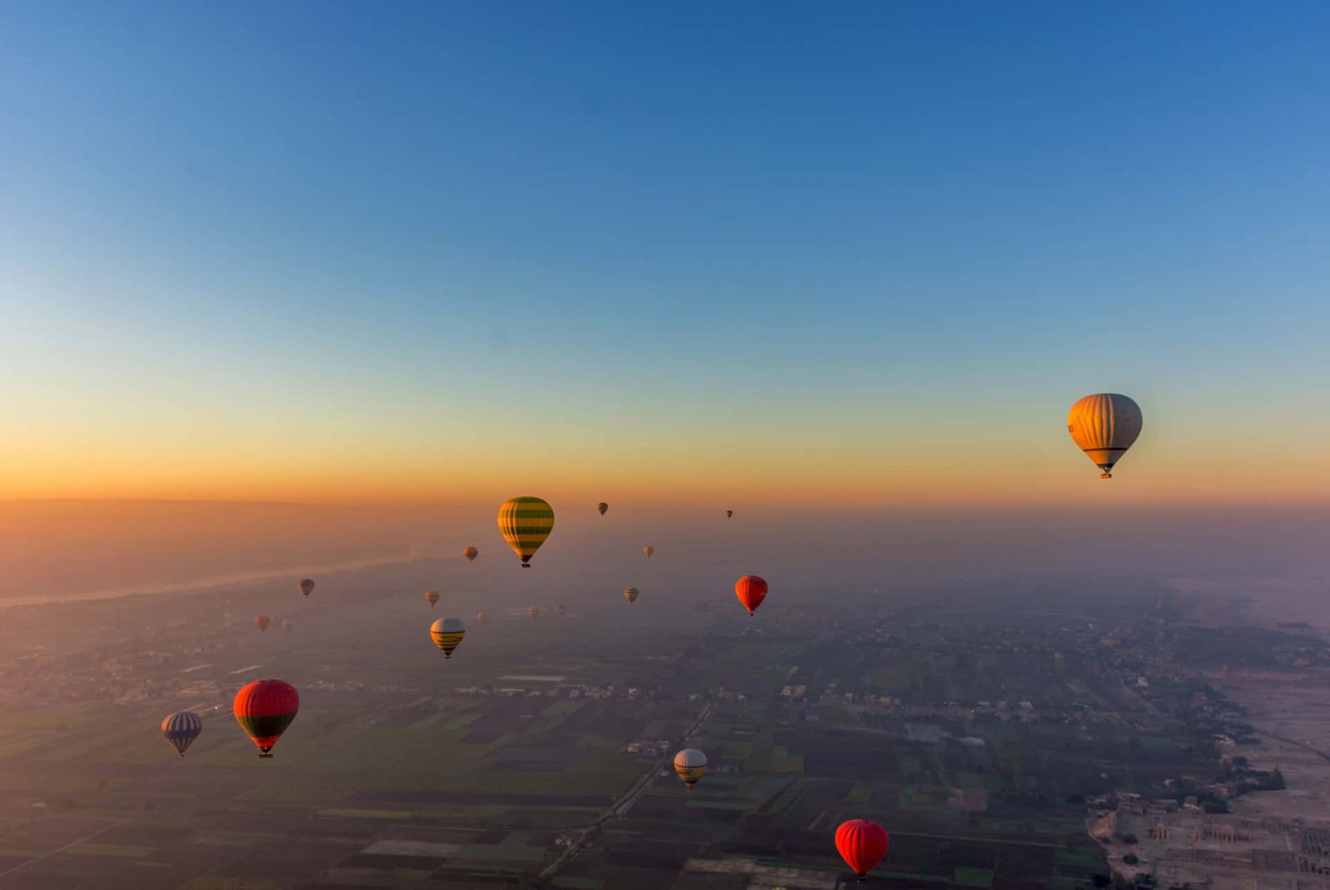 vol en montgolfiere louxor 