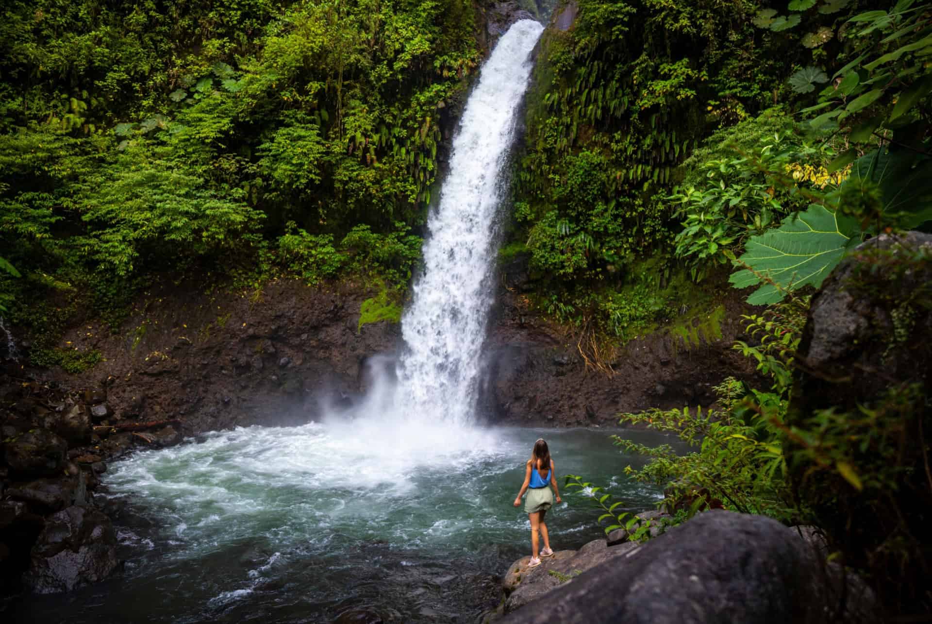 cascade de la paz costa rica