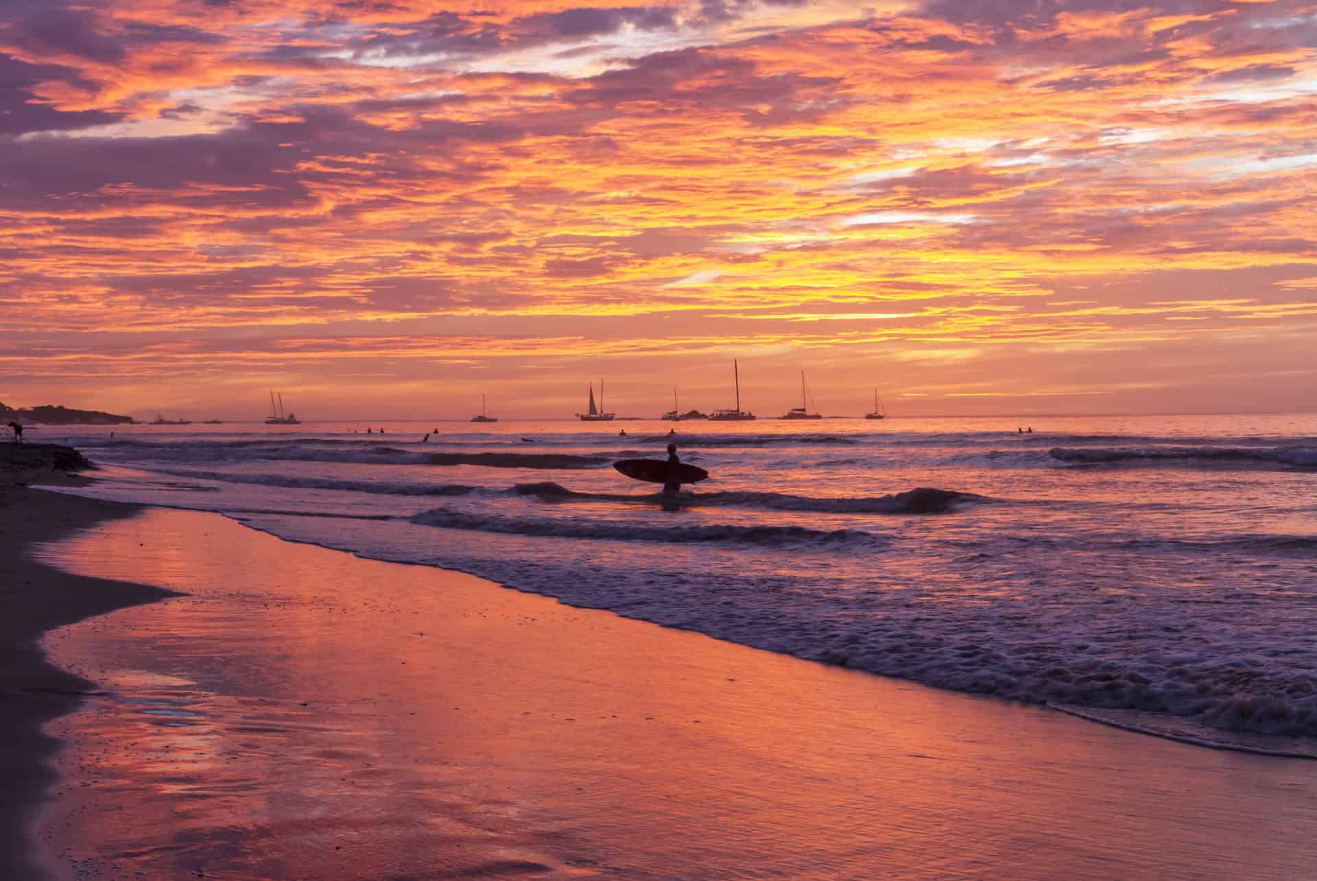 coucher de soleil plage de tamarindo costa rica