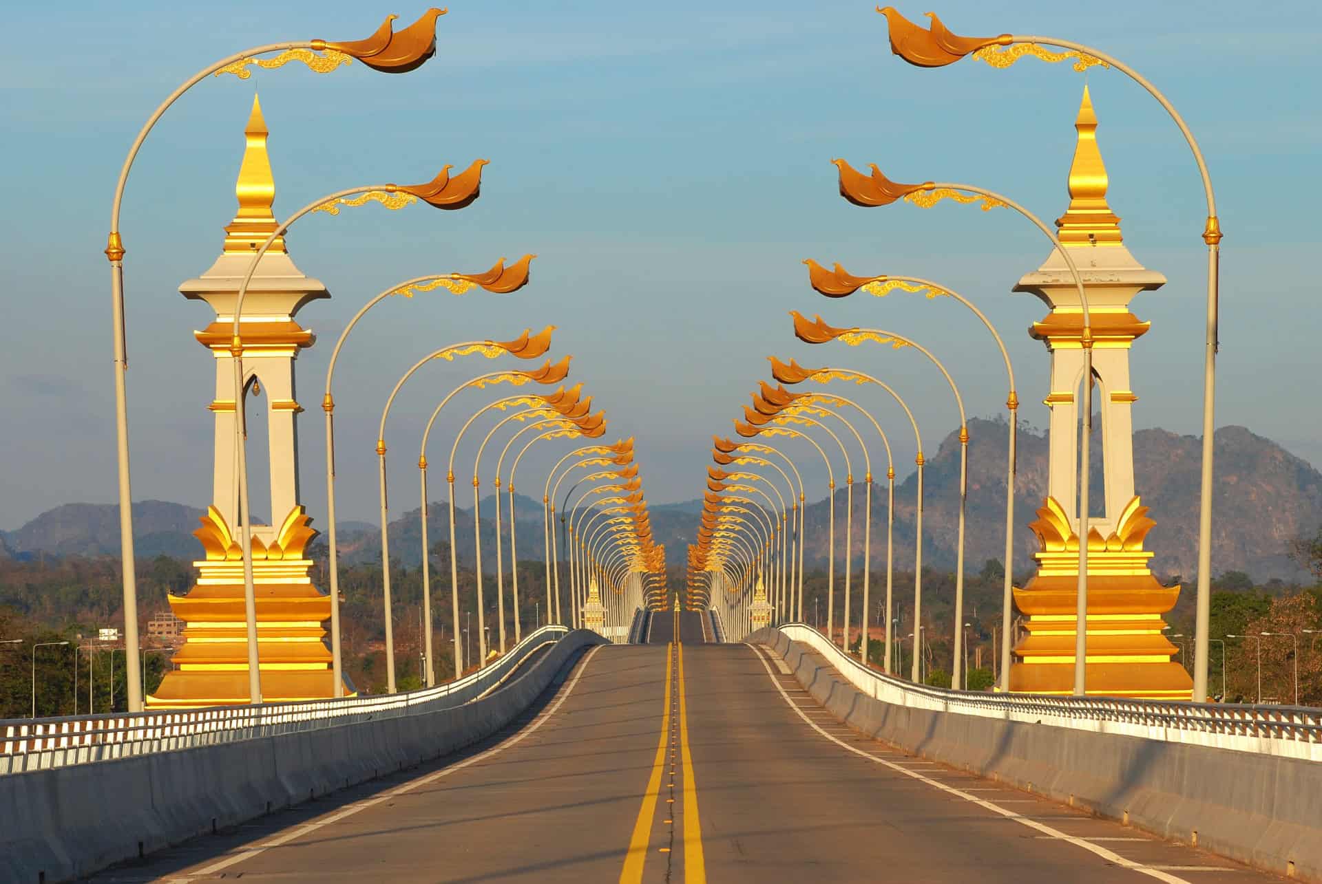 pont amitie lao thailandaise