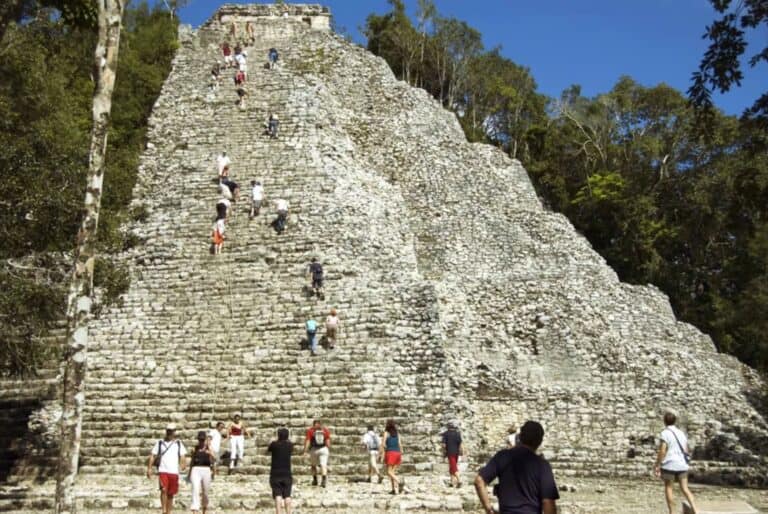 Site archéologique de Coba : visite guidée à pied