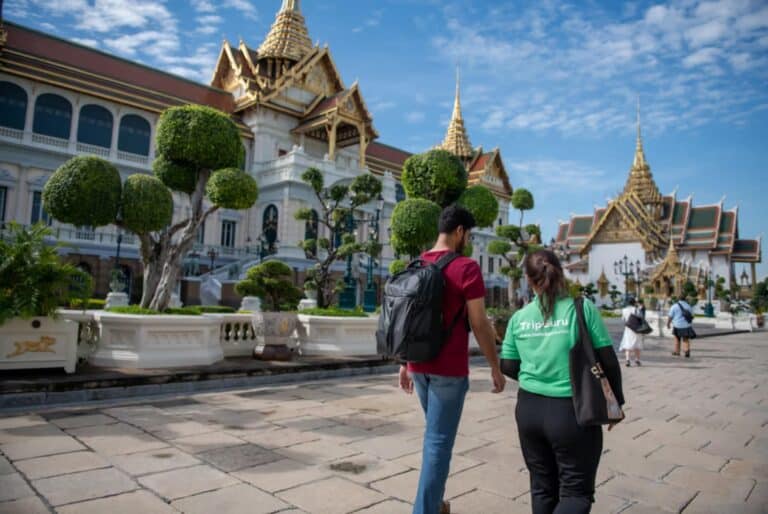 Visite à pied du Grand Palais et du Temple du Bouddha d’Émeraude