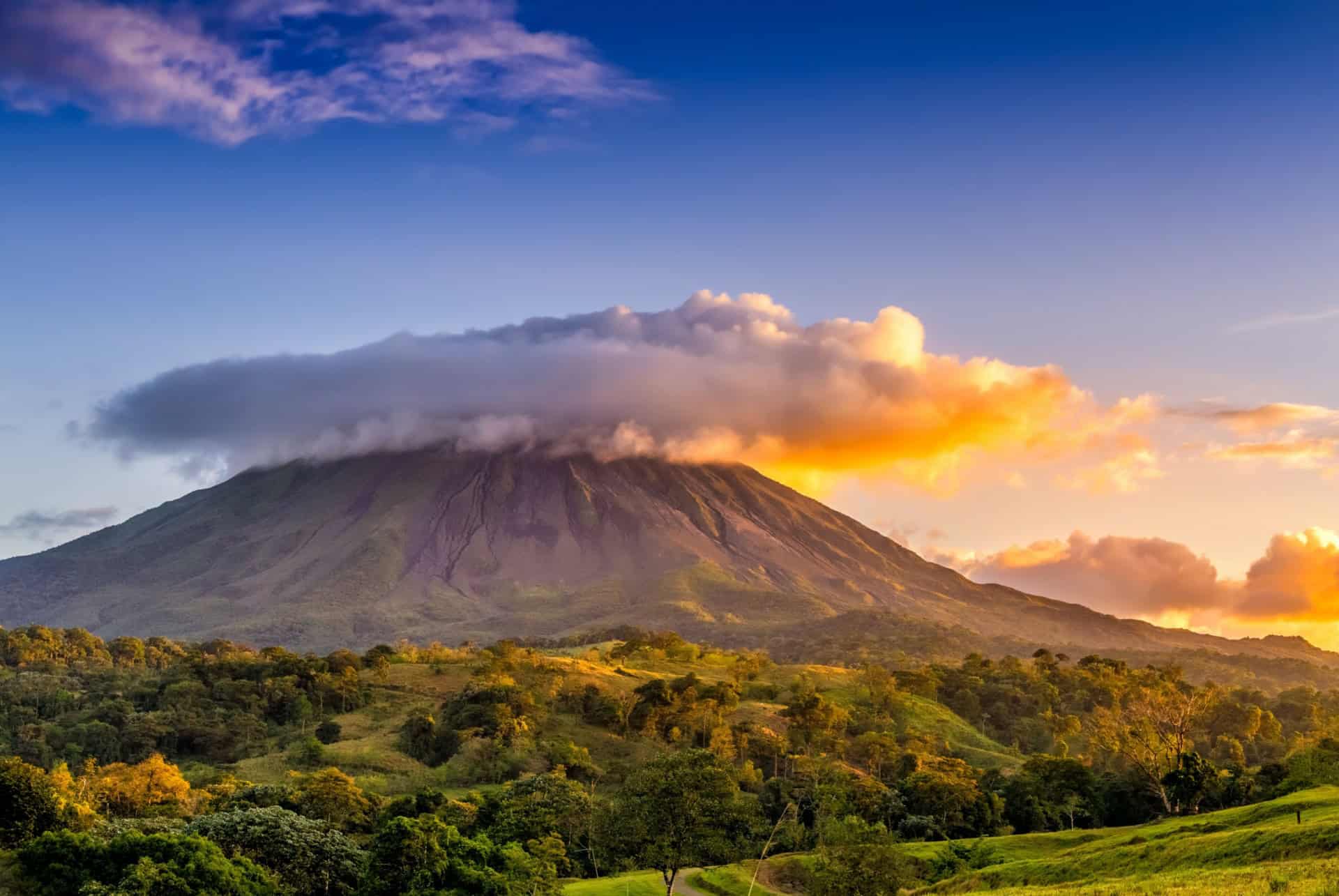 volcan arenal costa rica