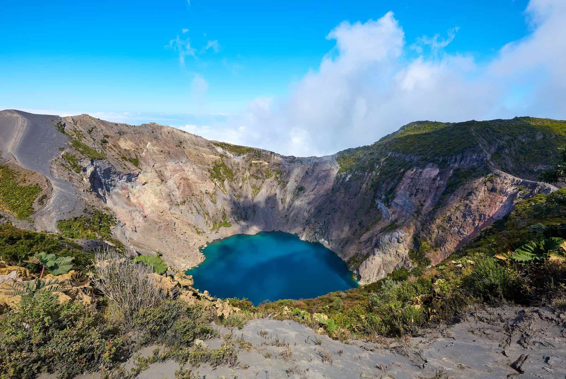 volcan irazu valee dorosi costa rica