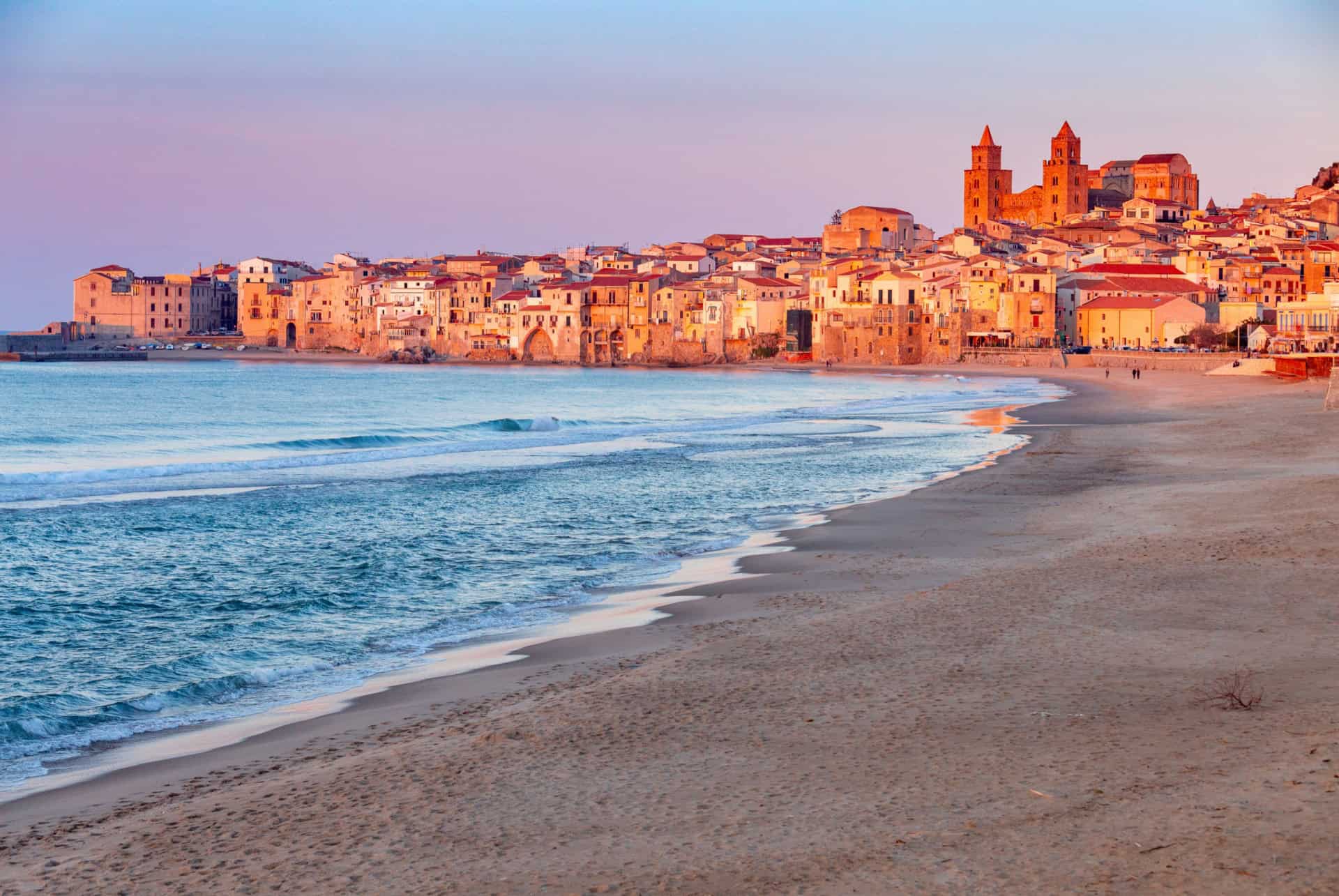 plage que faire cefalu