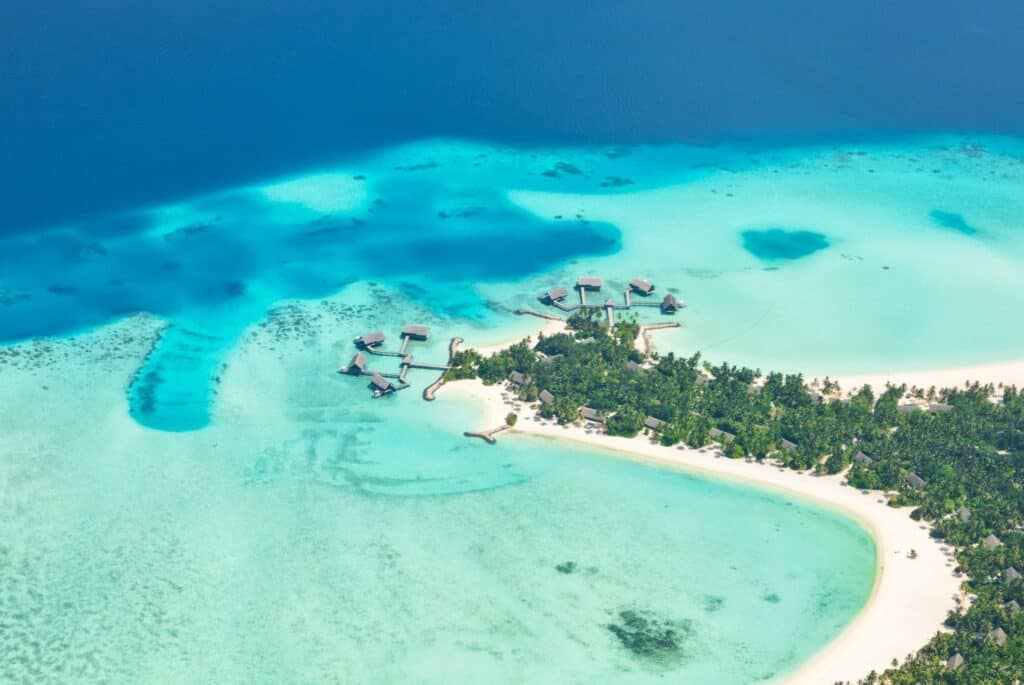 Quand partir aux Maldives ? Climat, météo, activités et budget — free download