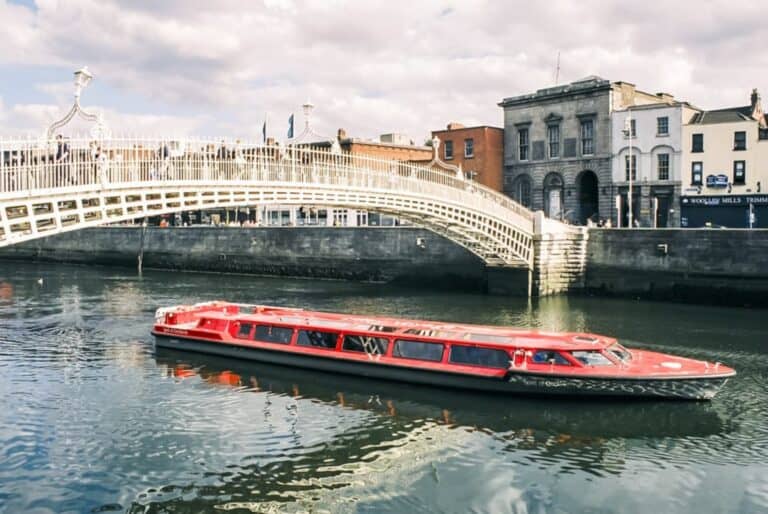 Croisière touristique