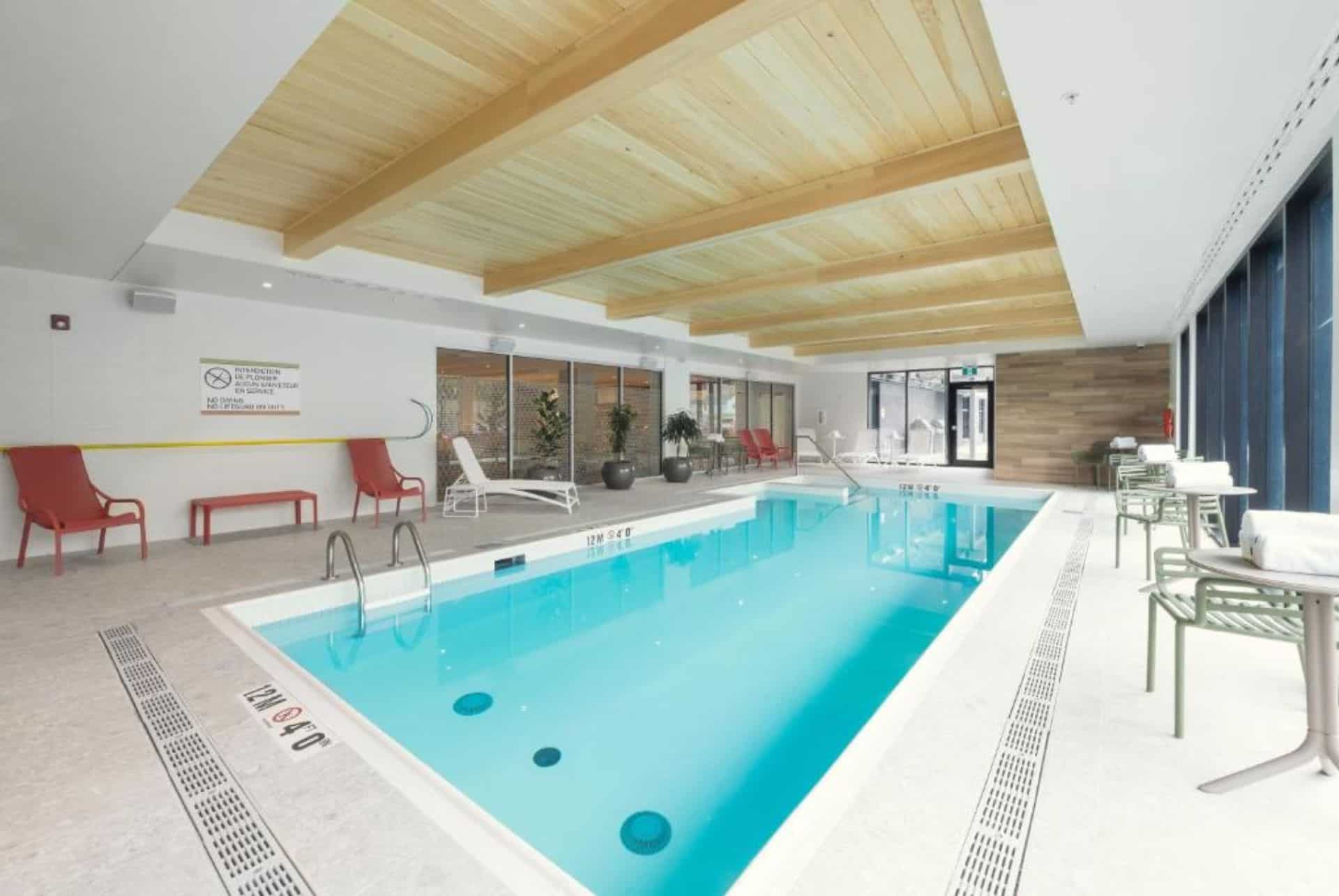 home2 suites piscine