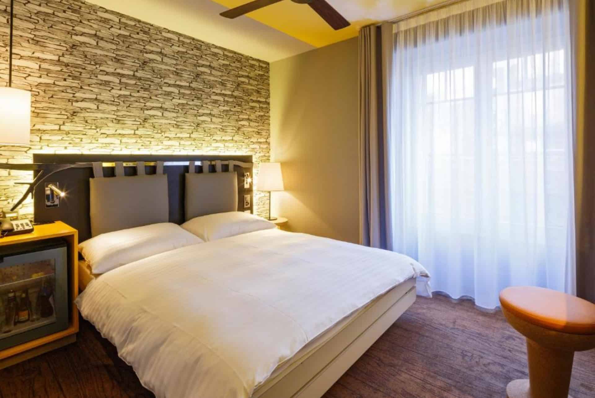 swiss wine by fassbind chambre