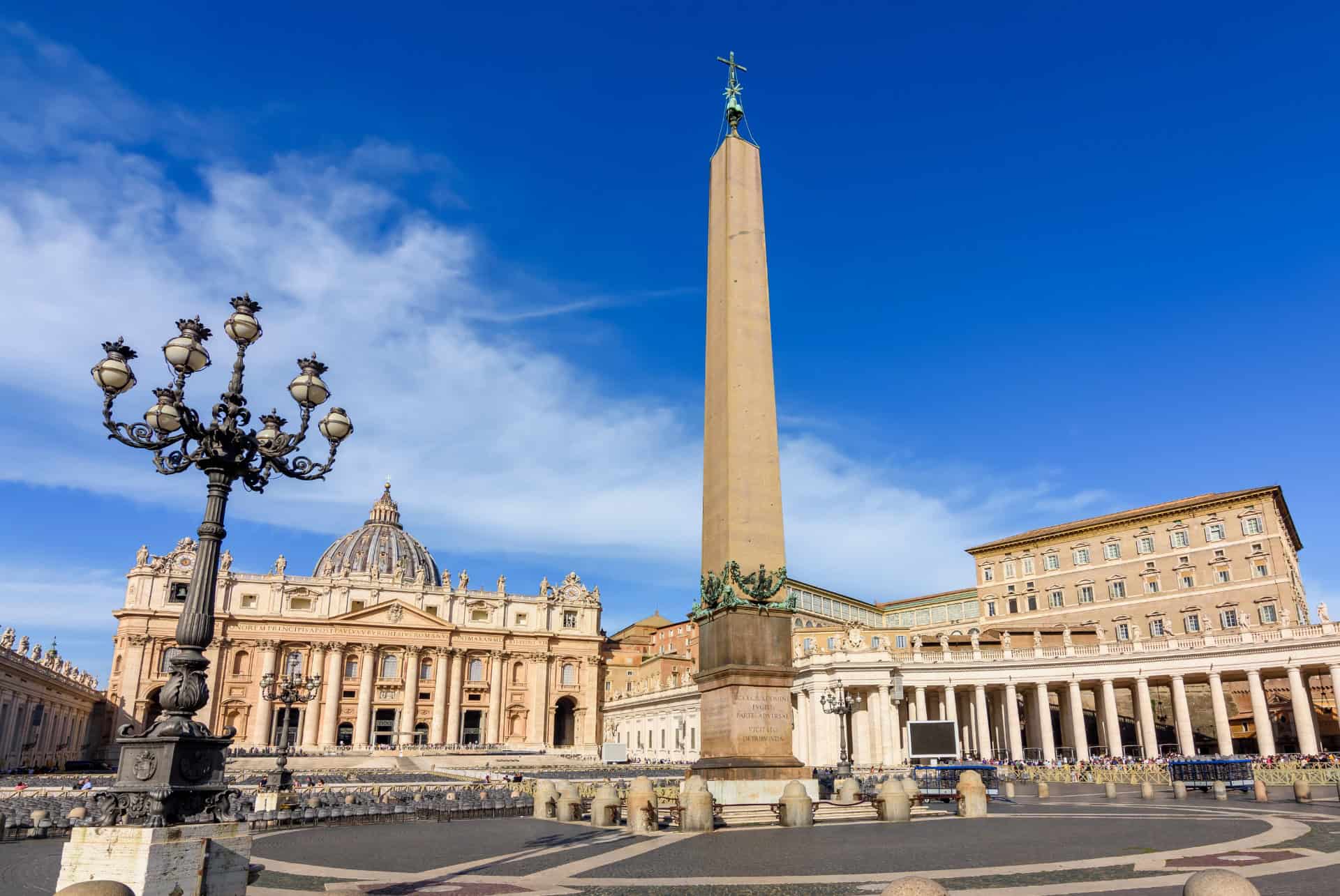 saint pierre vatican obelisque