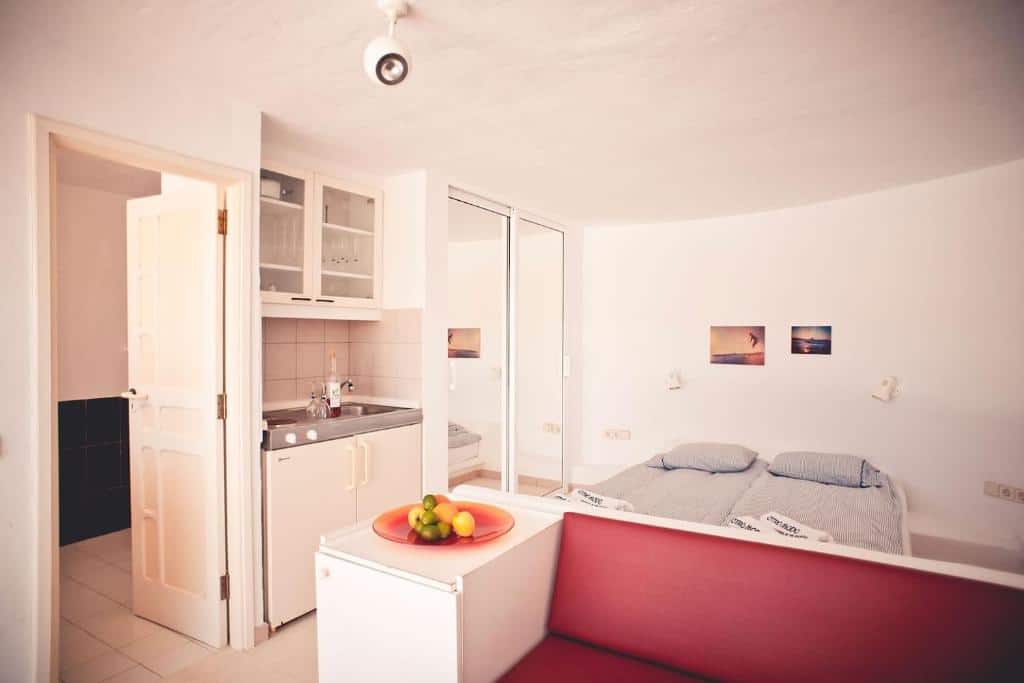 studio agua surf yoga villa