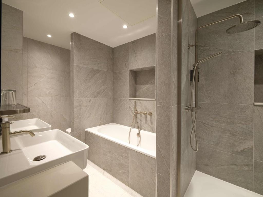 the resident edinburgh sdb