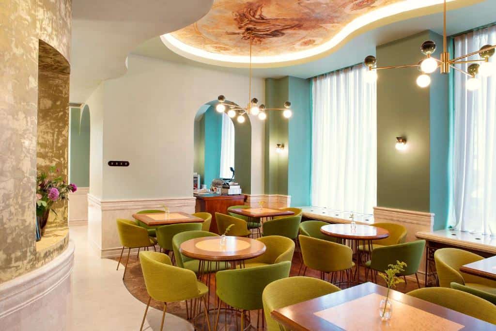 zeus essence bucarest