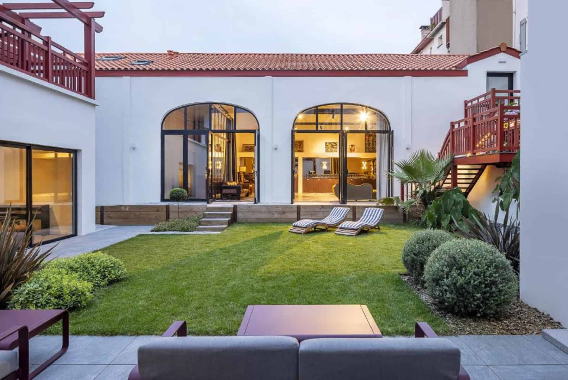 hotel kemaris terrasse ou dormir a biarritz